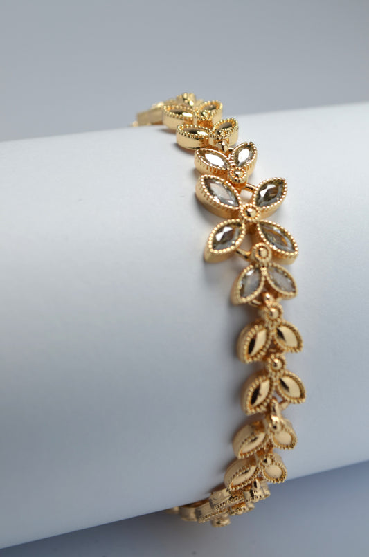 Elegant Eye Leaf Shape Necklace Bracelet - White Topaz